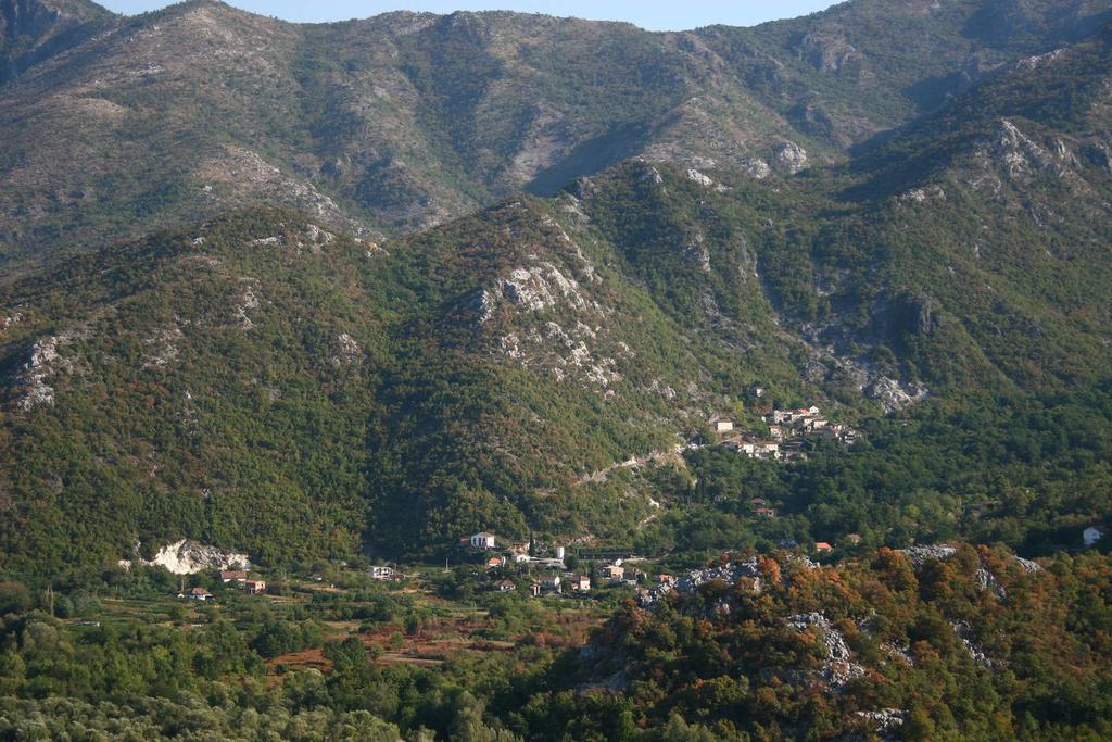 Holiday home Ivan's Virpazar